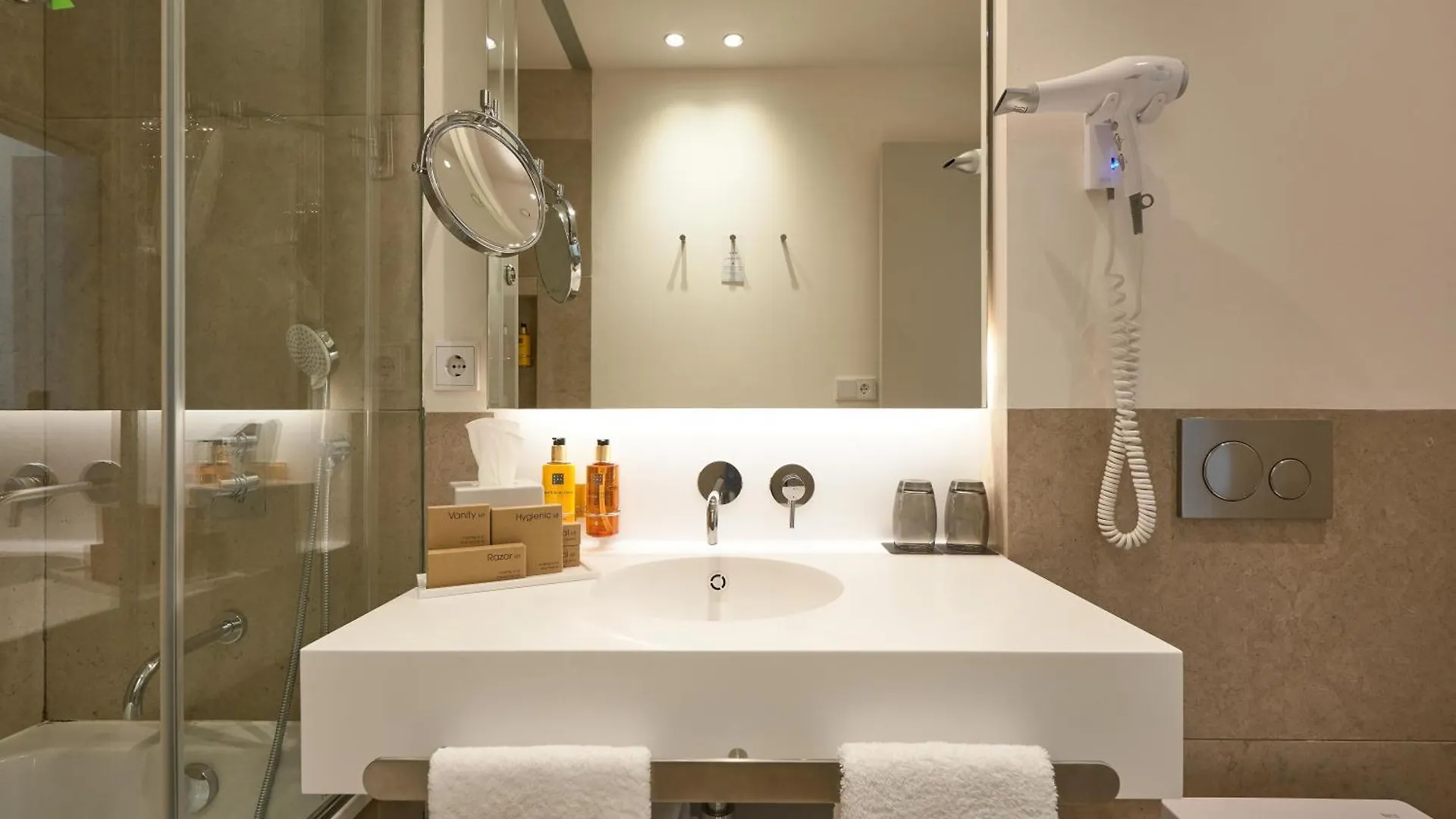 Hotel Kivir Seville