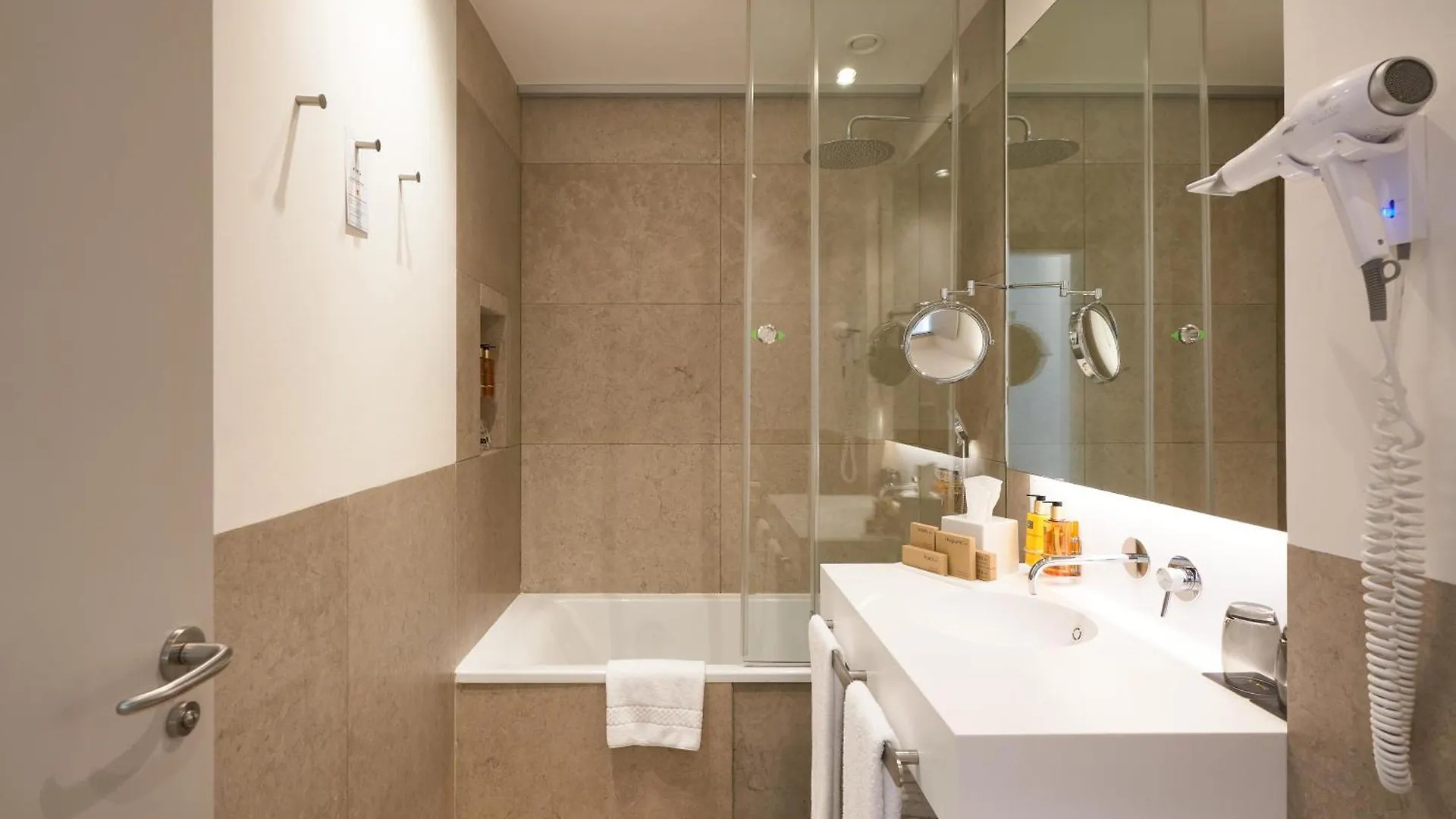Hotel Kivir Seville