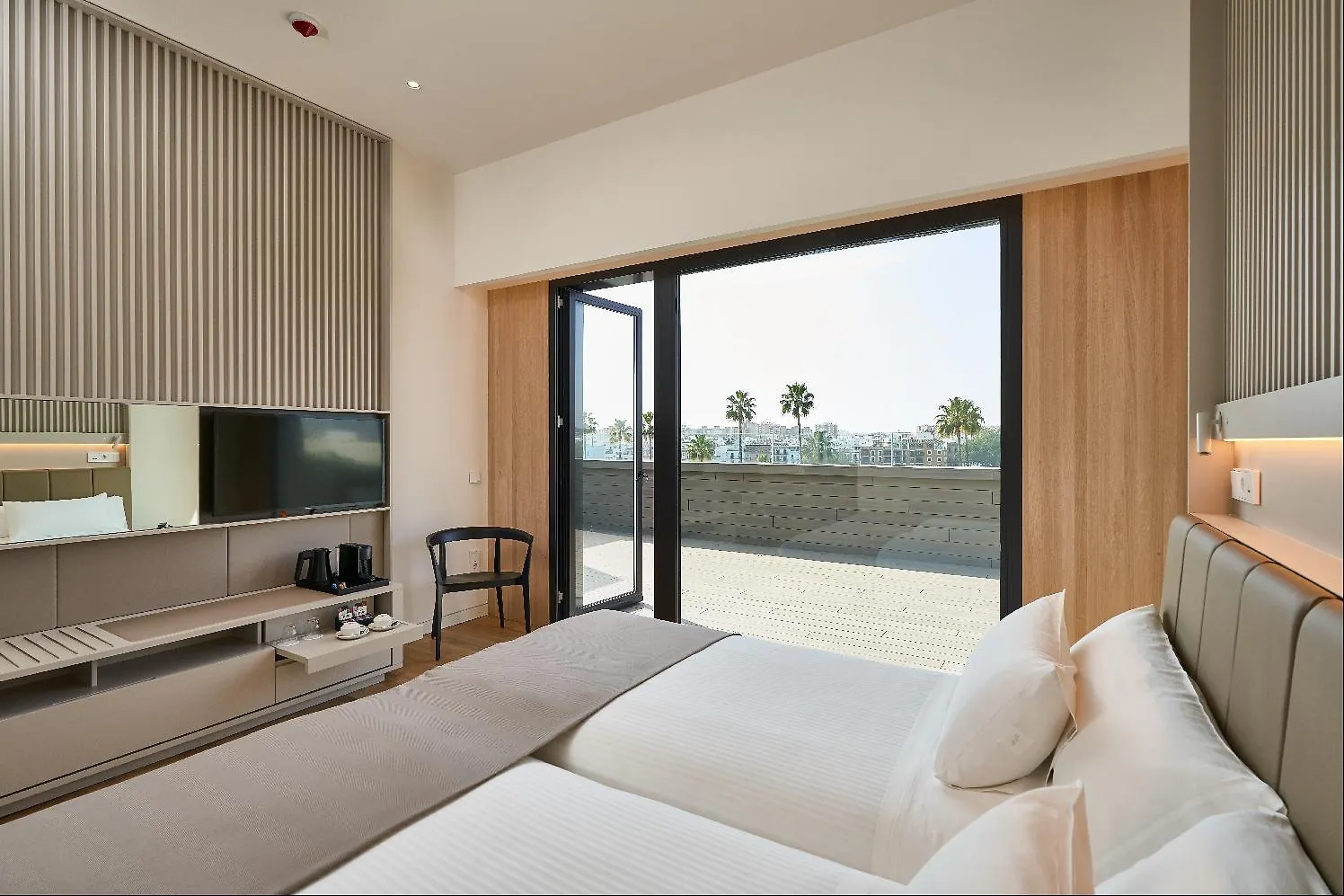 Hotel Kivir Seville 4*,